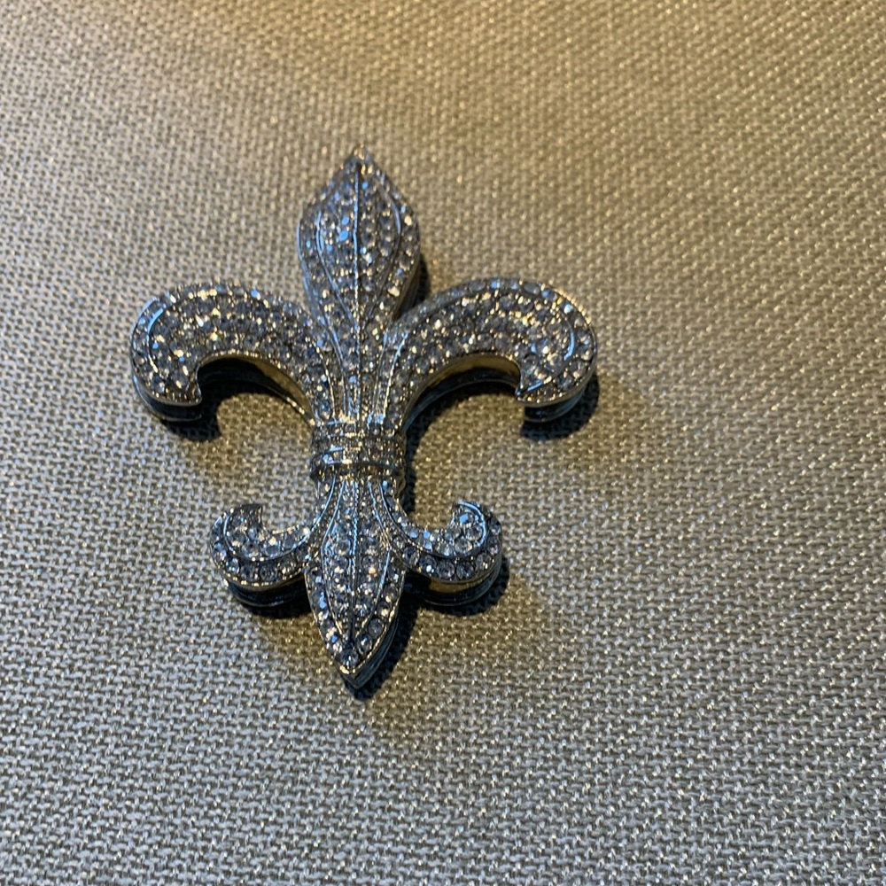 SPARKLY FLEUR DE LIS MAGNETIC TRINKET BOX